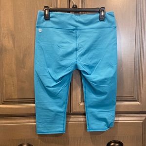Fabletics cropped leggings
